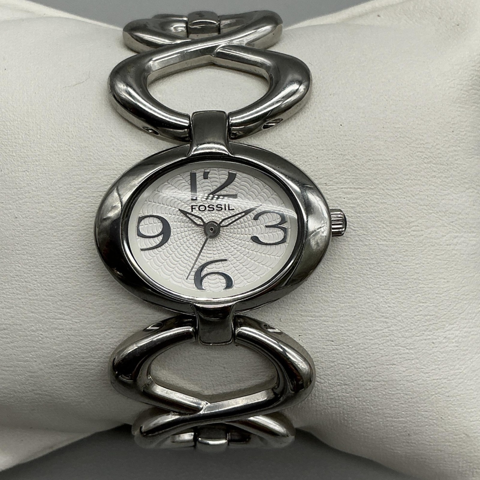 Fossil F2 Womens Watch 29mm White Dial Stainless Band ES-1971 New Battery 6.75″