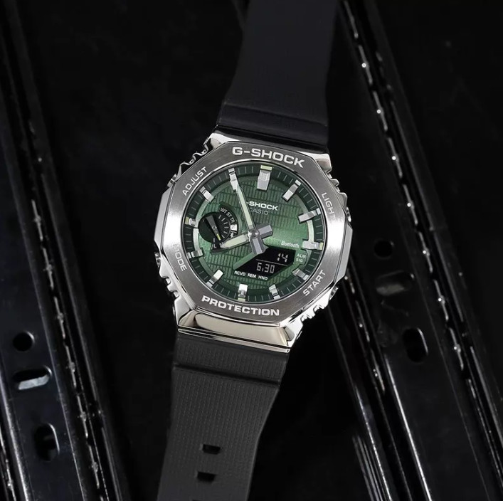 New Men Metal Shell Dual Display Sports Watch Green Dial Shockproof