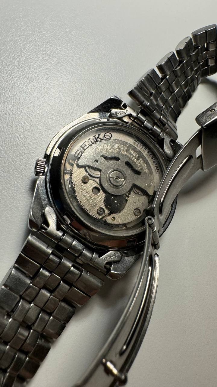 Seiko 5 7S26-01V0 Automatic Men’s Watch Black Racing Dial