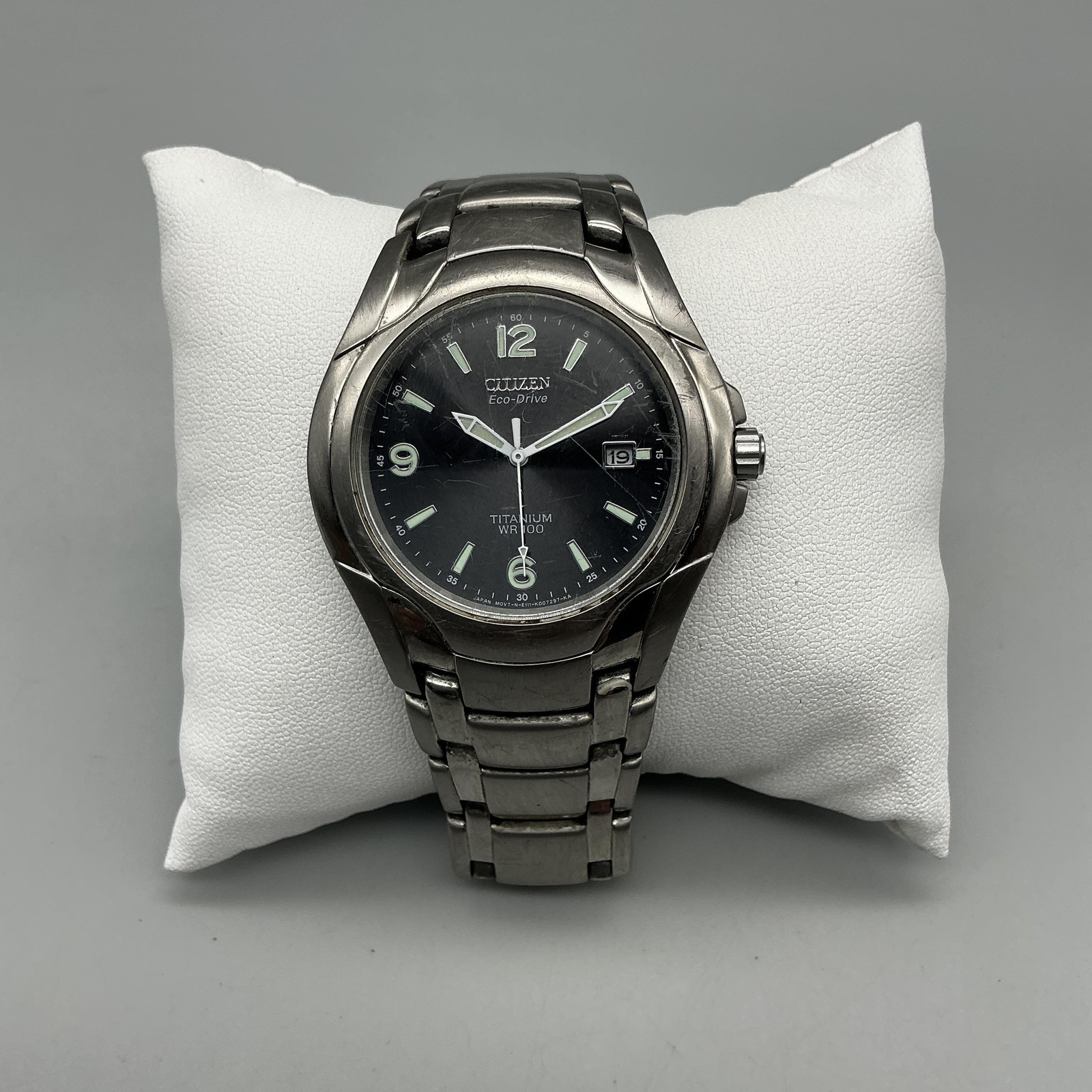 Citizen Eco-Drive Titanium Mens Watch 40mm Black Dial WR 100 E111-K006368 7.25″