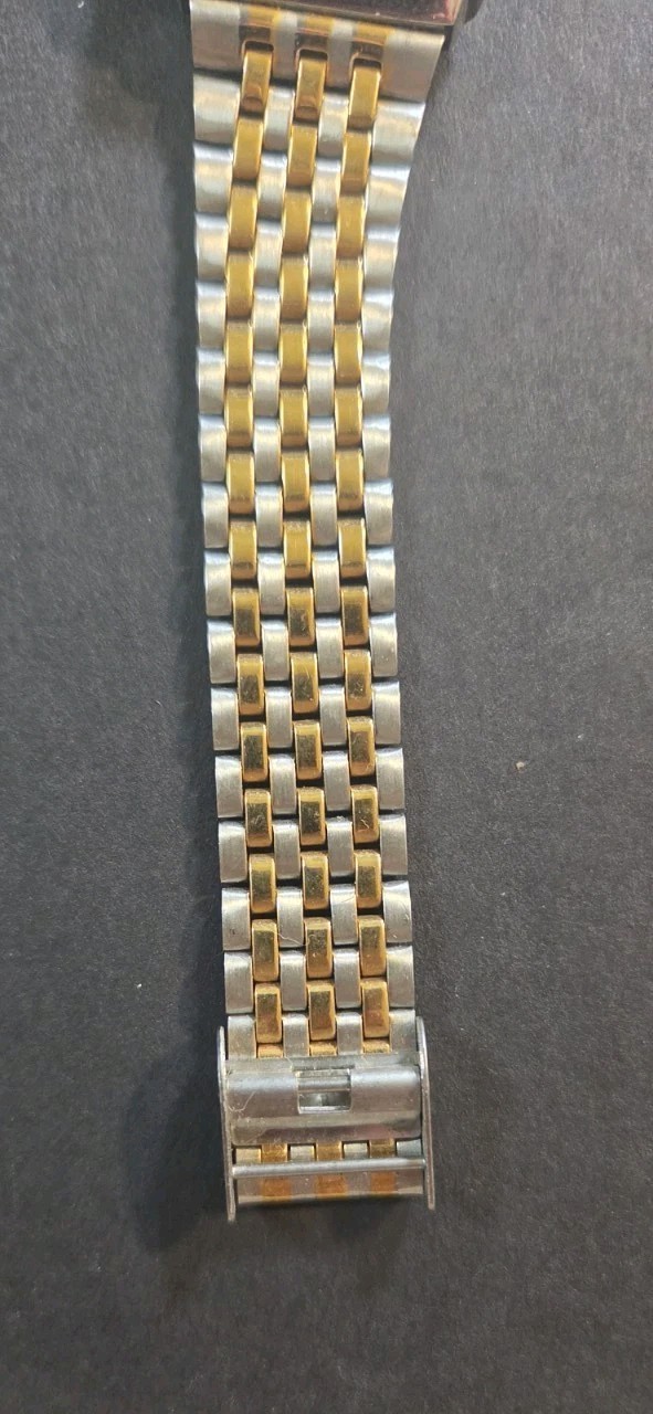 Geneva Quartz Rectangle Analogue Wristwatch 24-27.9mm Two-Tone Bracelet Runs Wel