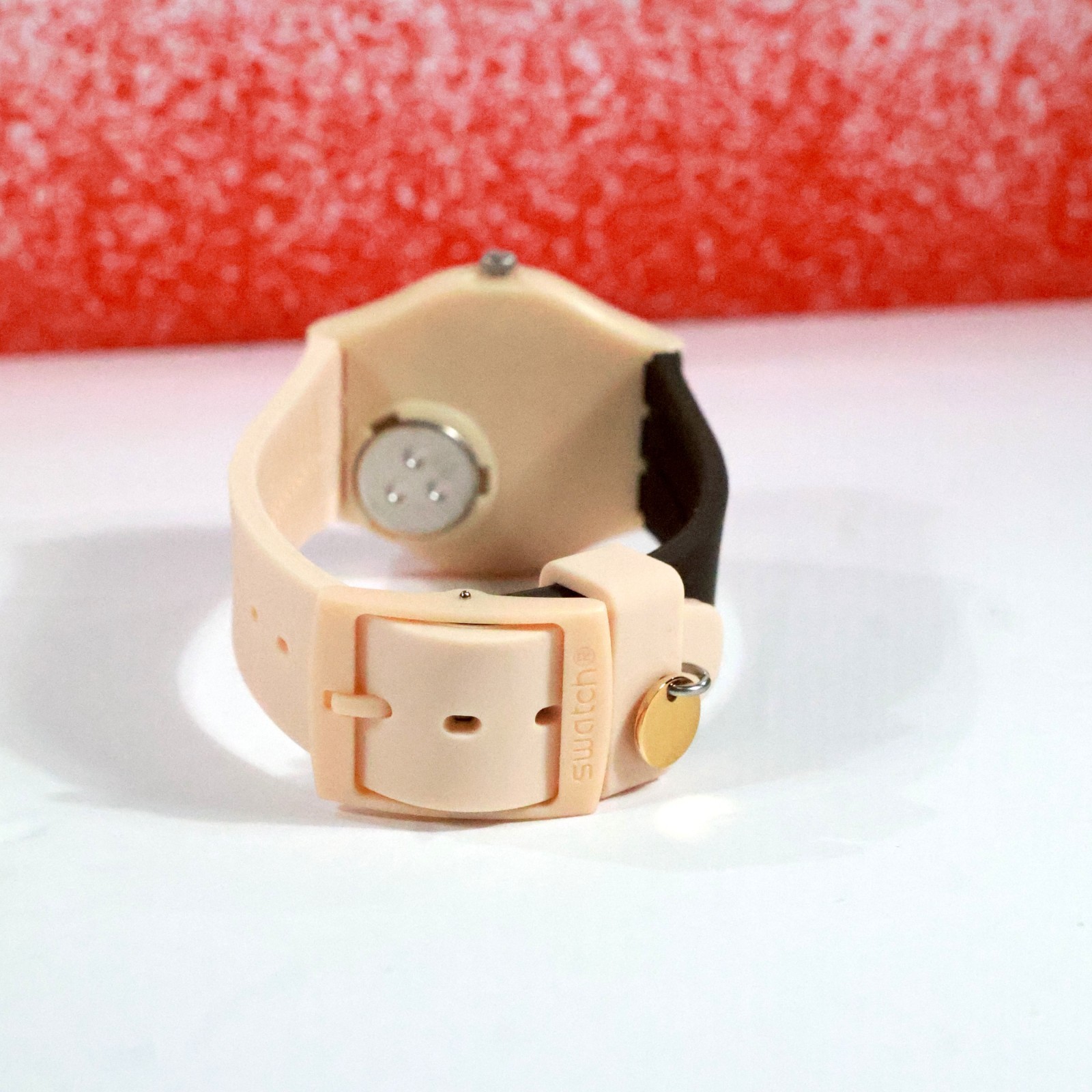 Swatch Swiss Made Love Folk CARLITO PUPPY WATCH GT109 Dark Brown Beige 34MM