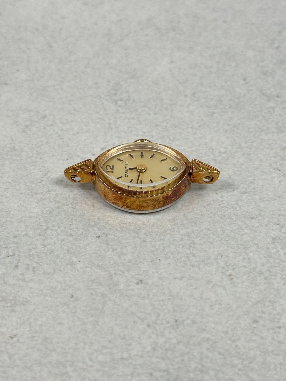 VTG Caravelle Bulova Watch Womens 14mm Oval Manual Wind 17J Gold Tone Working