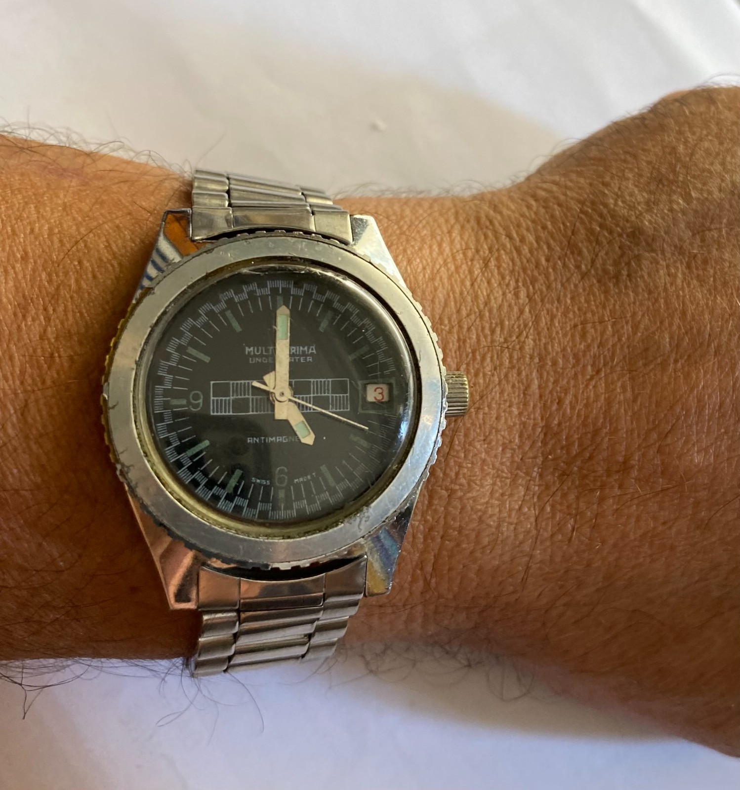 Vintage 1960s-1970s Multy-Prima 37mm Underwater diver watch. Swiss Made.