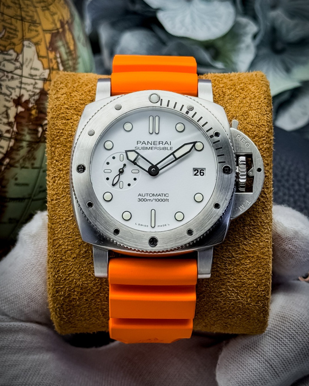 Panerai Submersible Bianco – 42mm – PAM 1223 / 01223 – FULL SET – MSRP $9,300