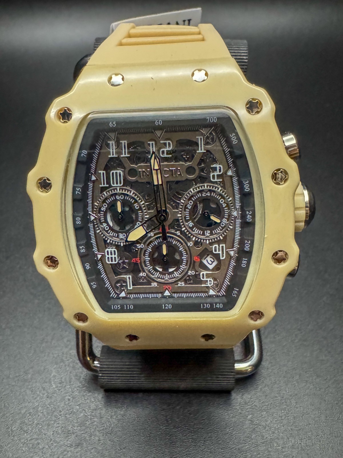Invicta Racing Sand Beaches – Nitro Gen Men’s Watch 43mm, Beige (69704)