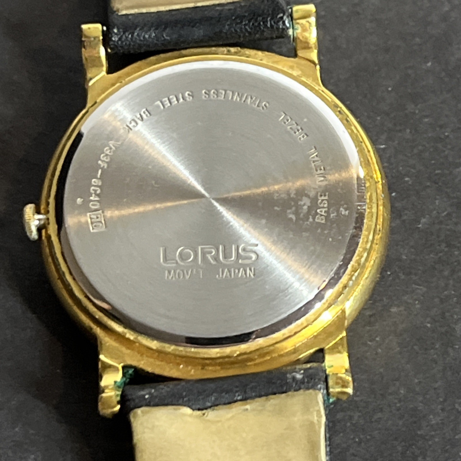 Quartz Watches Assorted Lot Lorus Mickey Moon Timex Fossil Peugeot Avalon