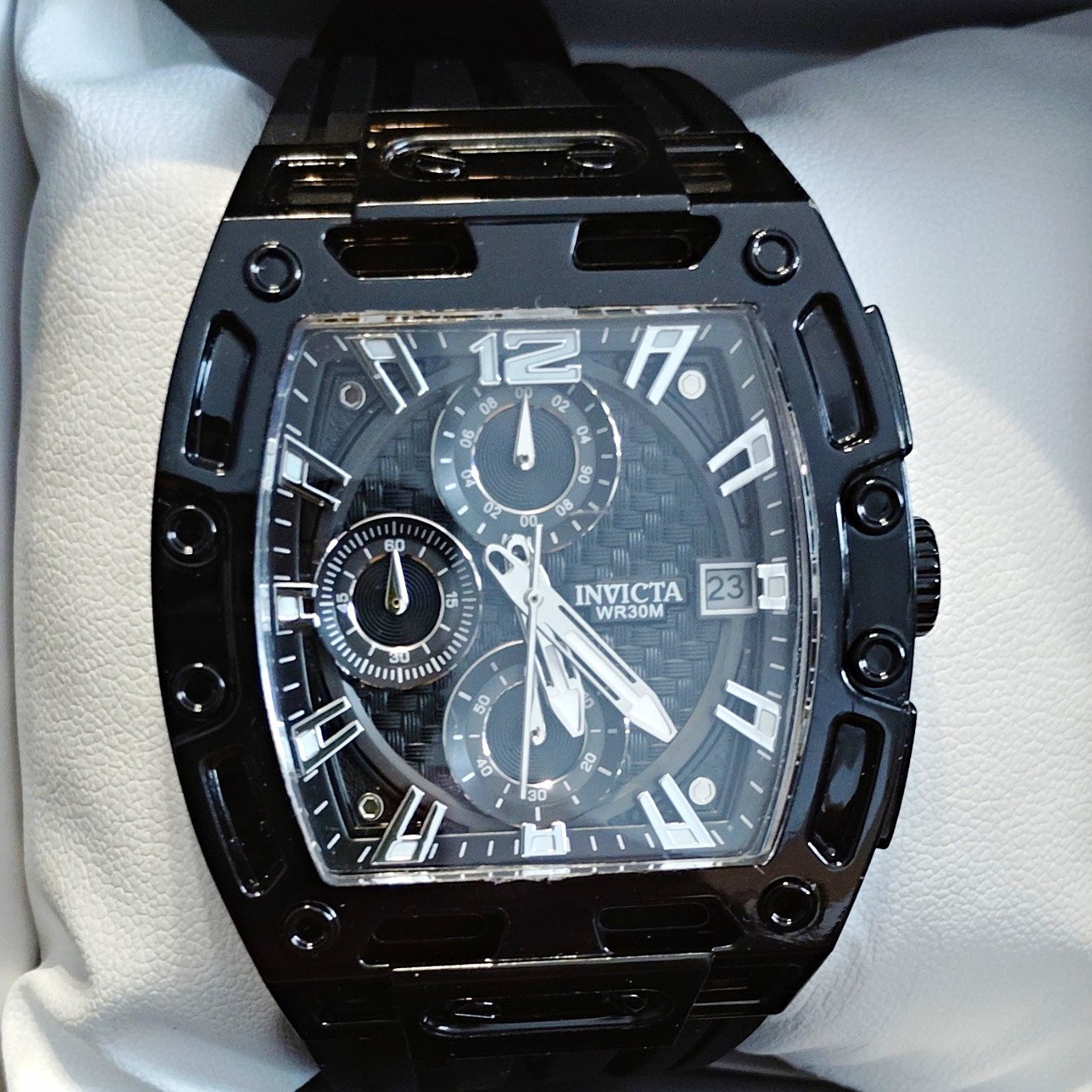 Invicta Sport Men’s Analog Quartz Chronograph Date 3ATM Black Rubber Strap