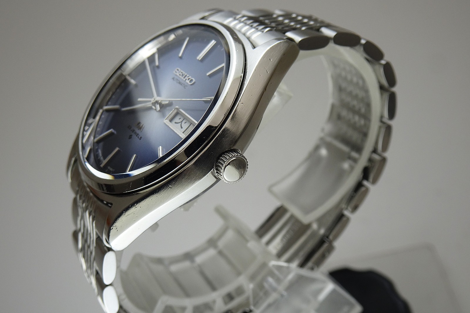 Vintage 1975 JAPAN SEIKO LORD MATIC WEEKDATER 5606-8051 23Jewels Automatic.