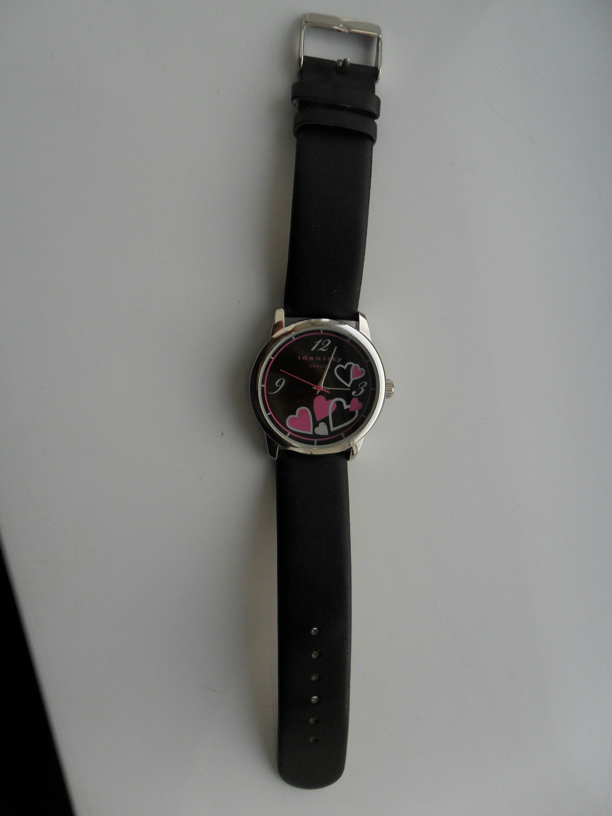 PURPLE HEARTS WATCH BLACK FACE IDENTITY LONDON RETRO HIPPY WRISTWATCH LADIES BA6