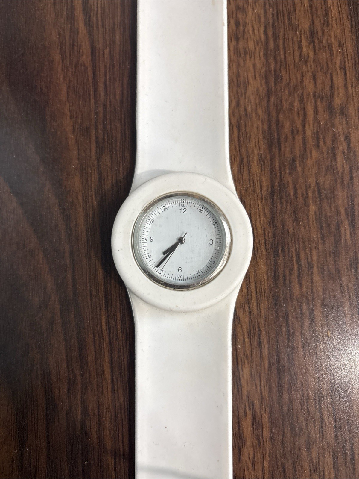 White Silicone Slap-On Snap Watch Worldwide Registered Design Need Battery