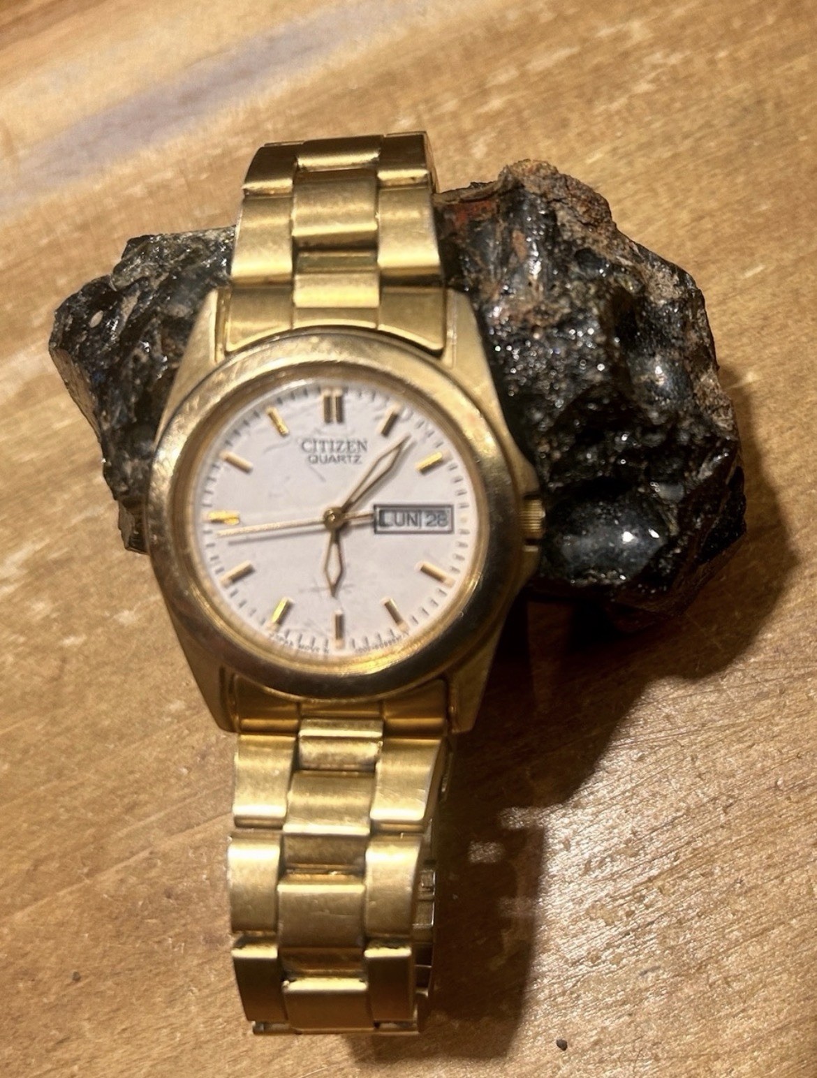 Citizen Gold-Tone Bracelet Watch with White Dial/ Date inset