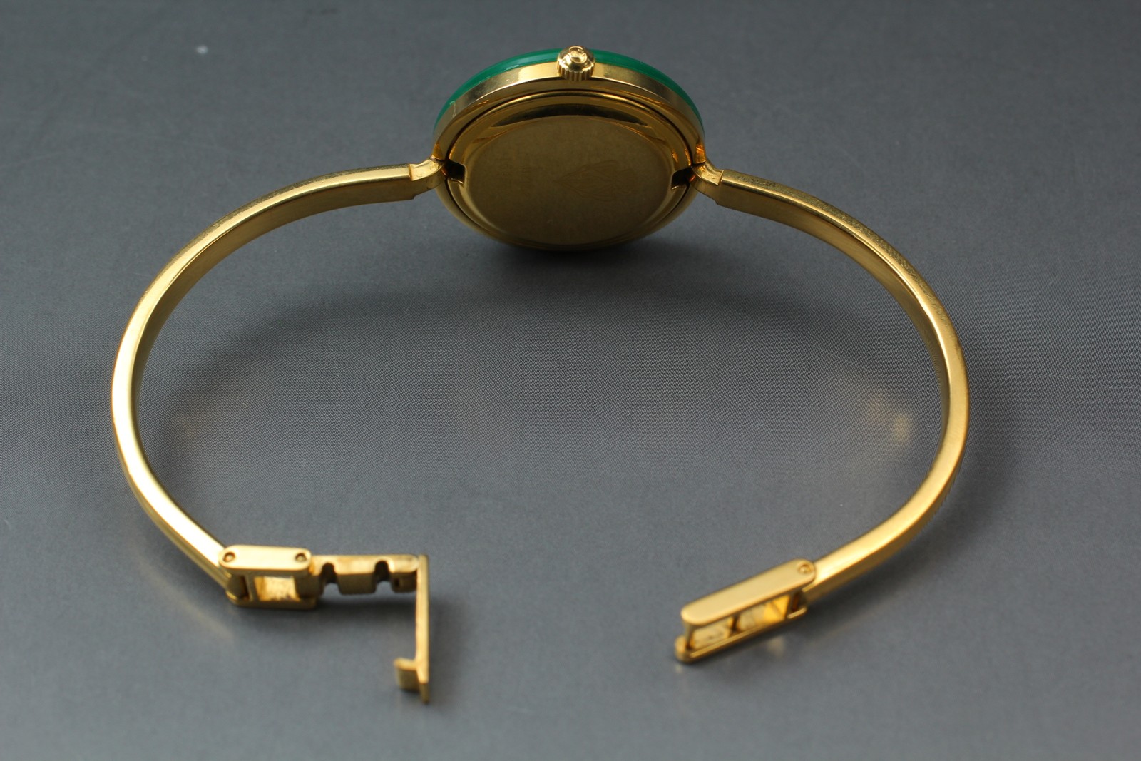 [Near MINT w/ BOX ] Gucci Change Bezel 11/12.2 Women Watch Gold 12 Colors JAPAN