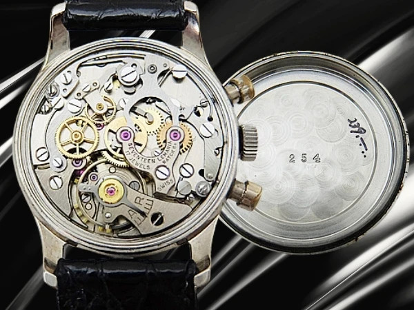 Lemania 105 Chronograph 17 Jewels Ref.254 Silver Dial Manual 32mm Men’s Vintage