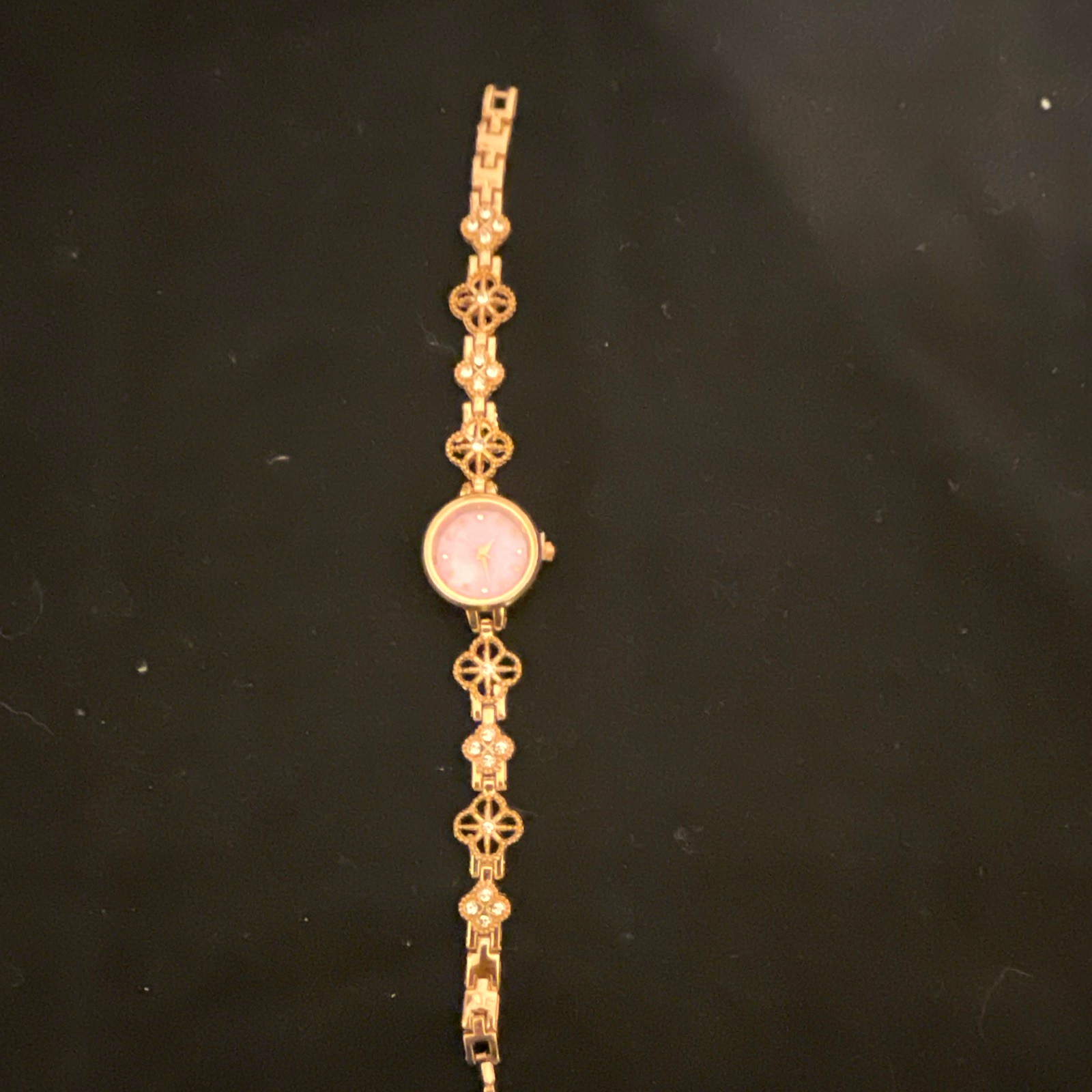 Women’s Gold-Tone Metal Bracelet Watch, Pink Analog 12-Hour Dial, Round