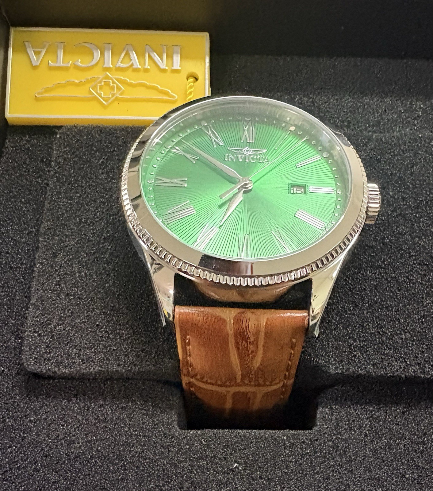Invicta Quartz Analog Watch Green Dial Roman Numerals Date Brown Leather Box