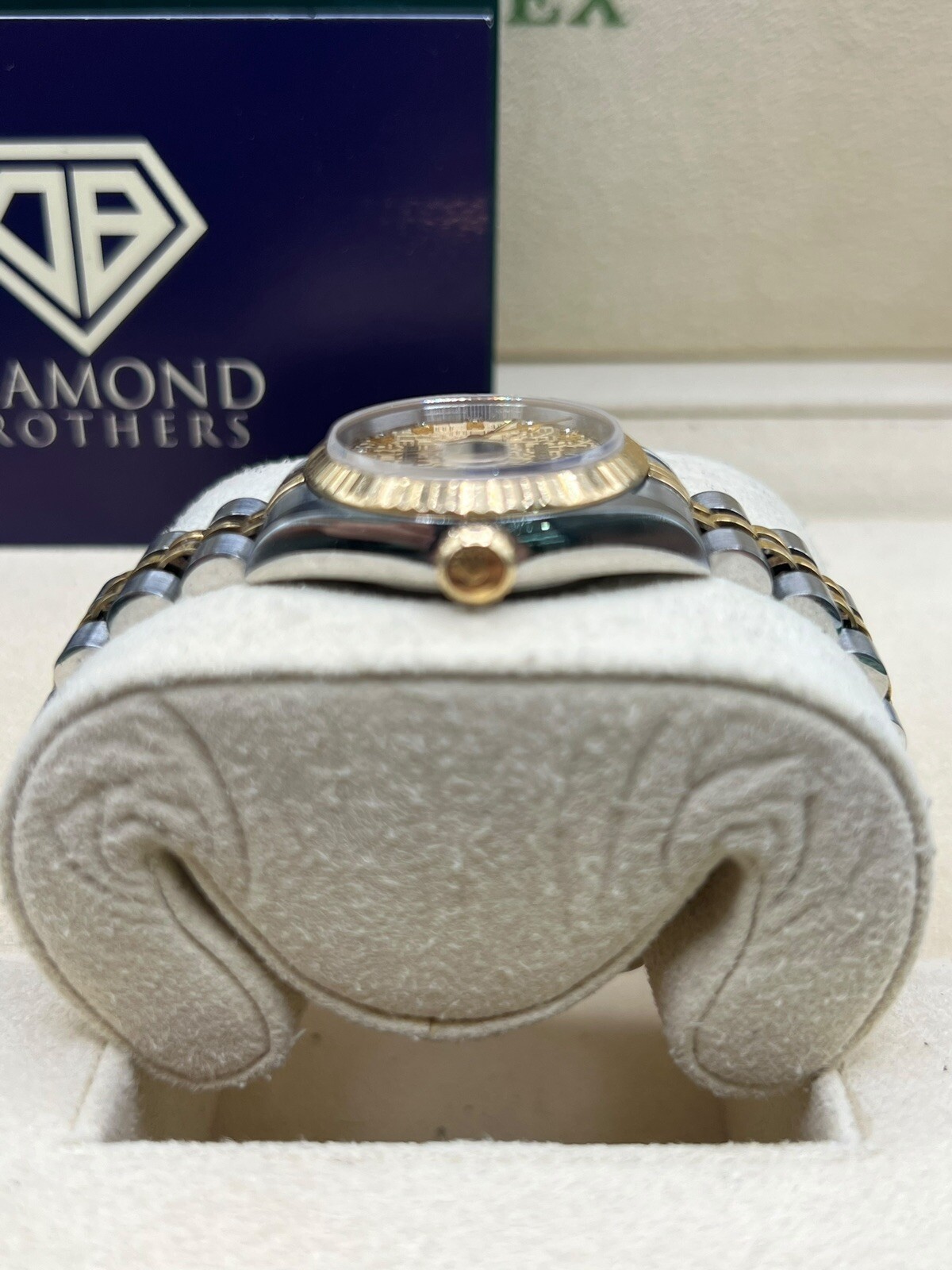 Rolex Datejust 69173 Factory Champagne Jubilee Dial With Box And Warranty.