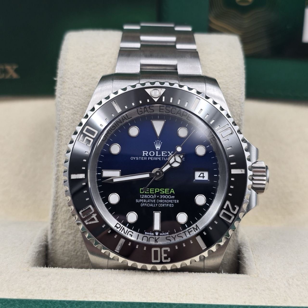 2024 PAPERS Rolex Sea-Dweller Deepsea James Cameron Blue 44mm 136660 BOX
