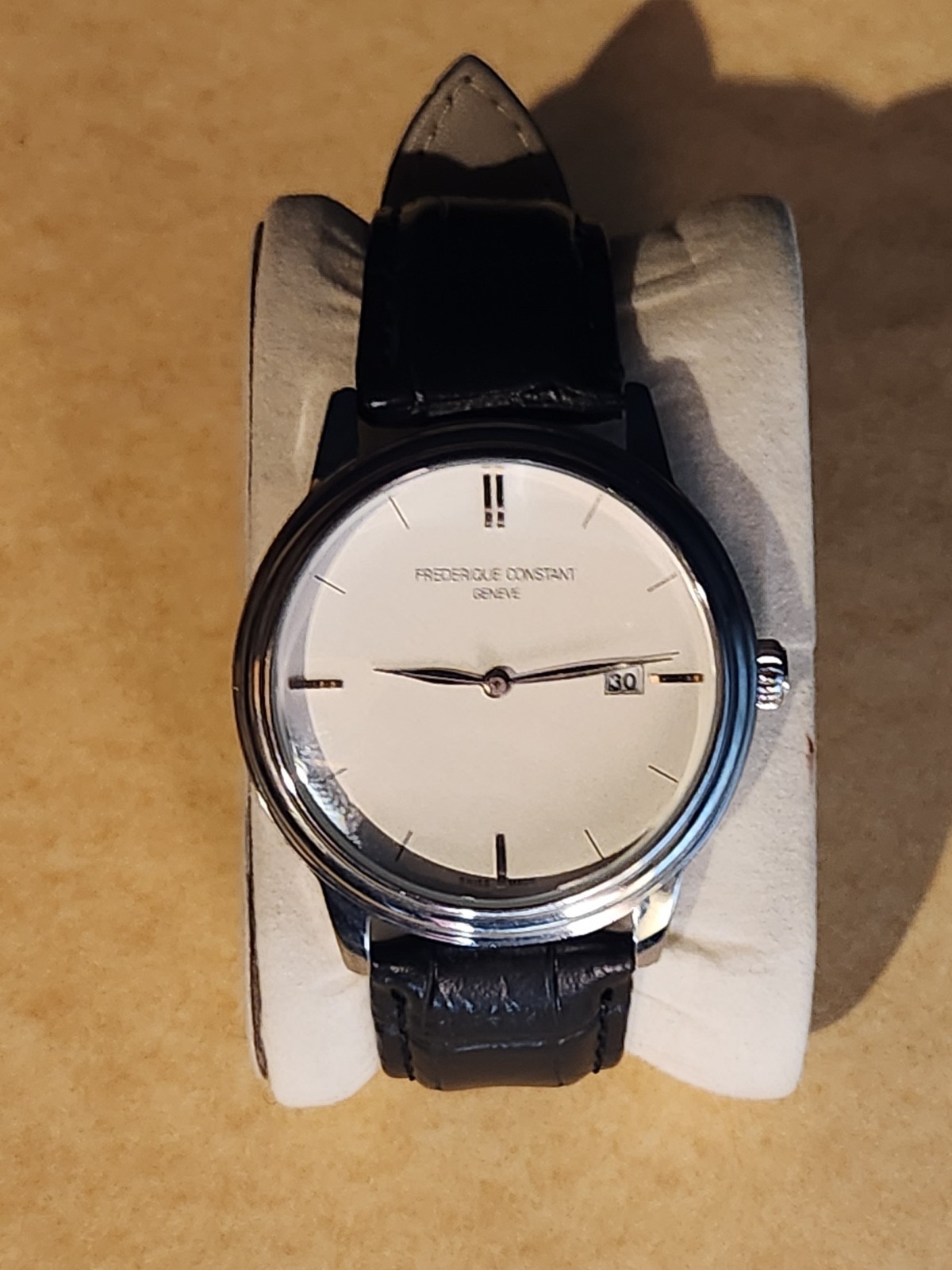Frédérique Constant Genève Men’s Quartz White Dial Date 35mm Steel Leather