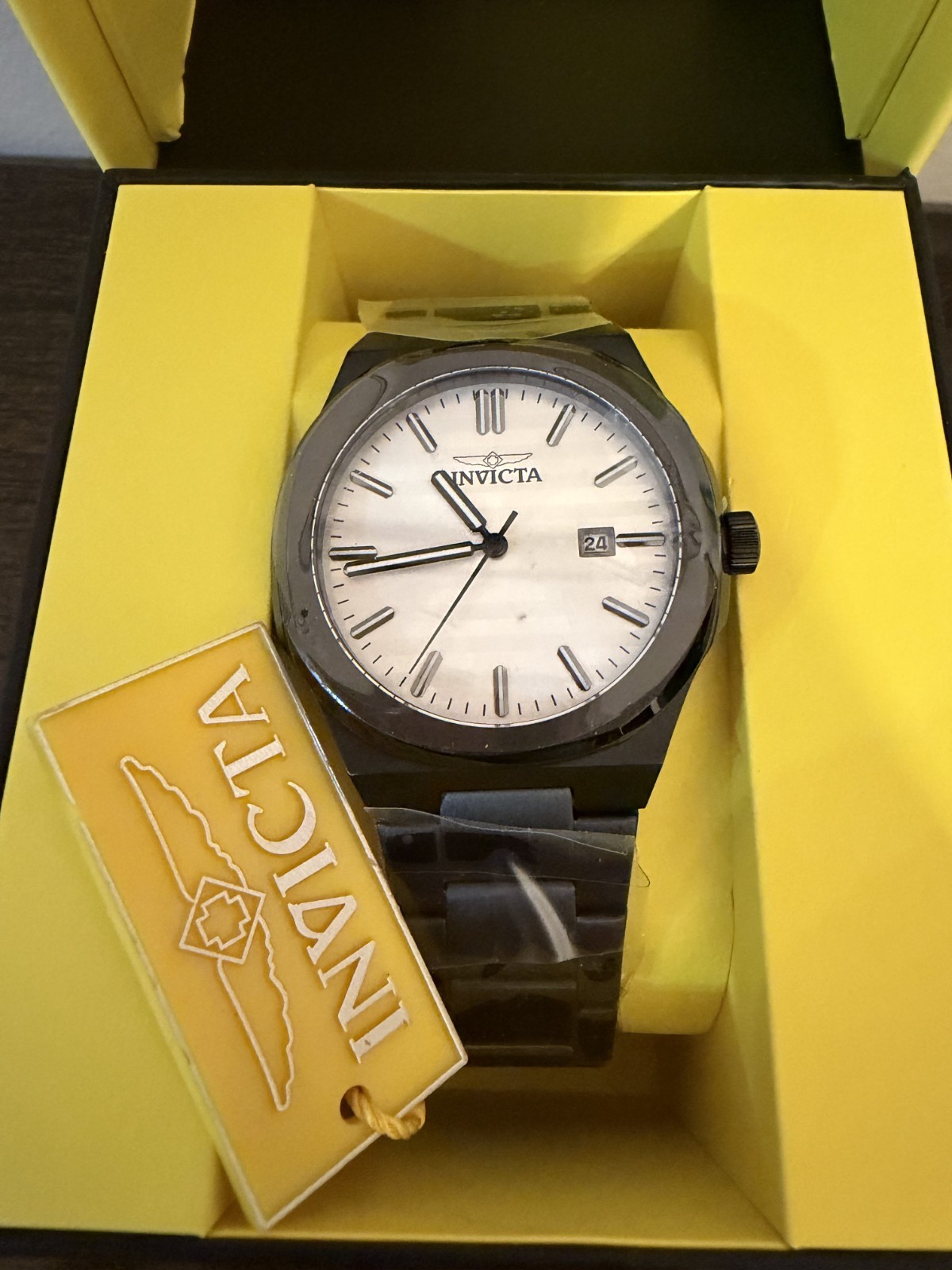 INVICTA WATCHES – LOT OF 6 – BOXED – BRAND NEW! – MUST GO! 30% BELOW RETAIL!