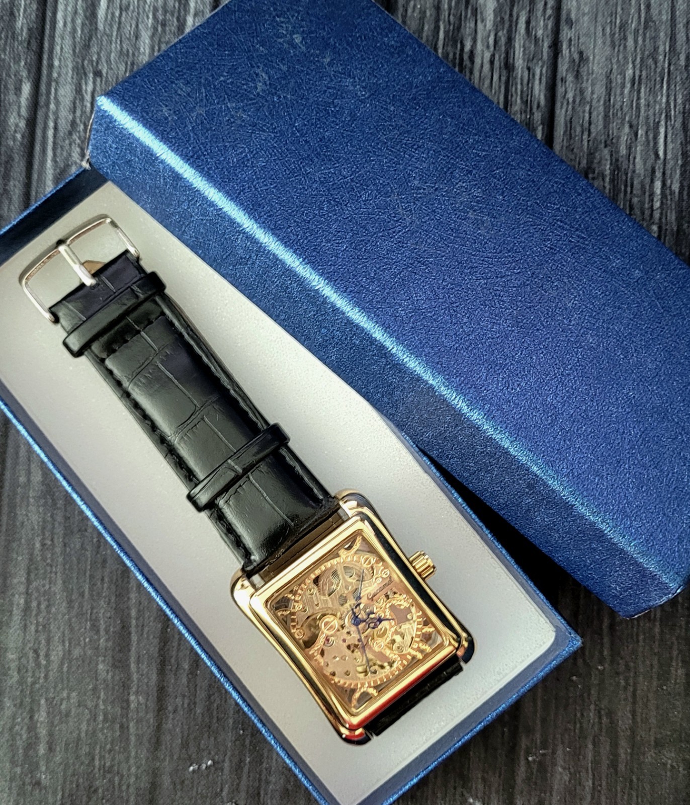 Unique Exhibition Case Skeleton Automatic Mens Dress Watch