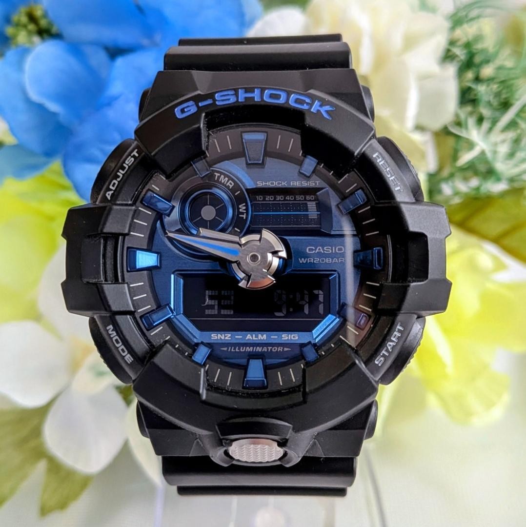 Excellent condition Casio G-Shock men’s watch, indigo blue, digital-analog,