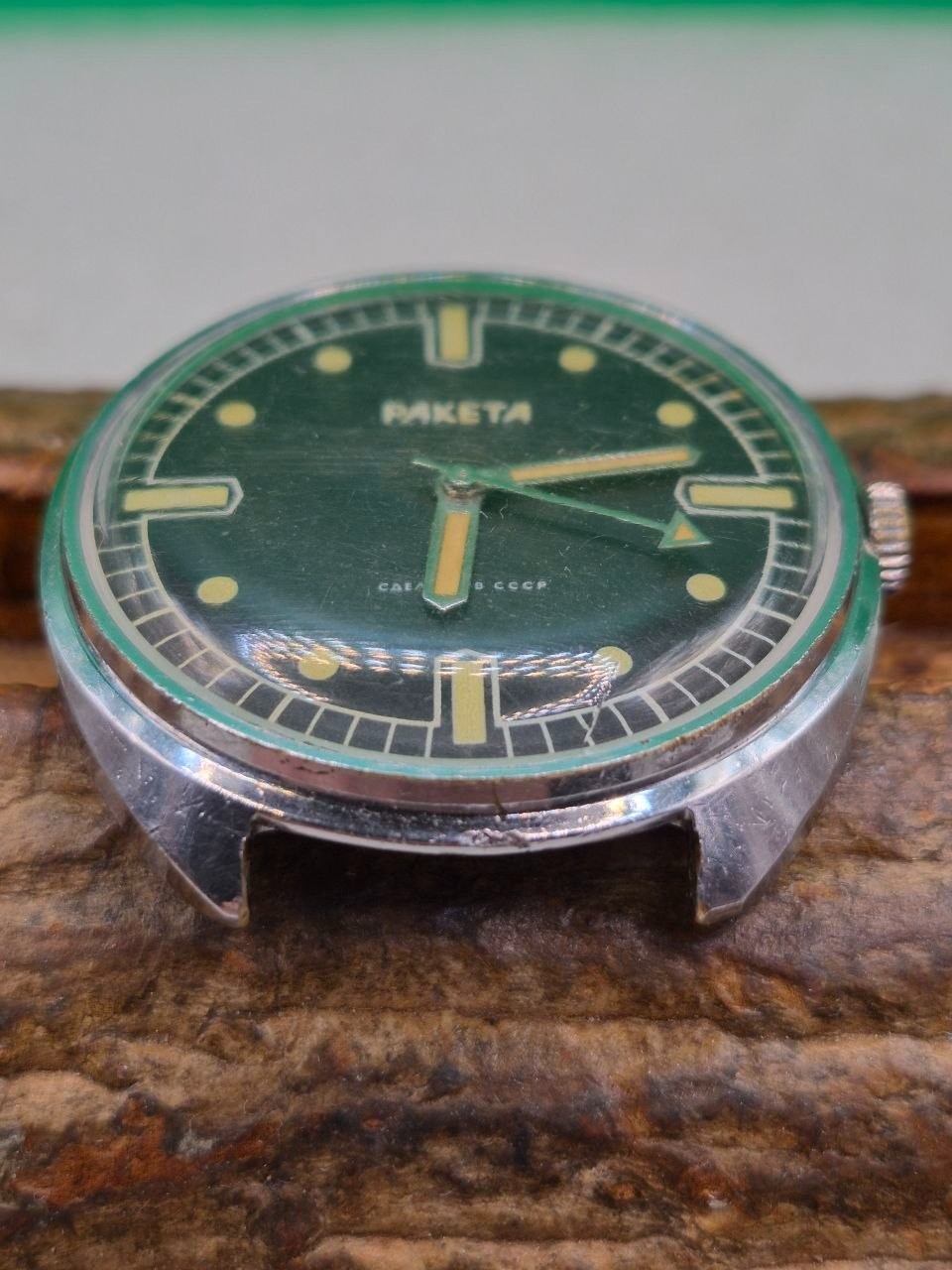 Vintage Soviet mechanical wristwatch RAKETA 2609 HА.