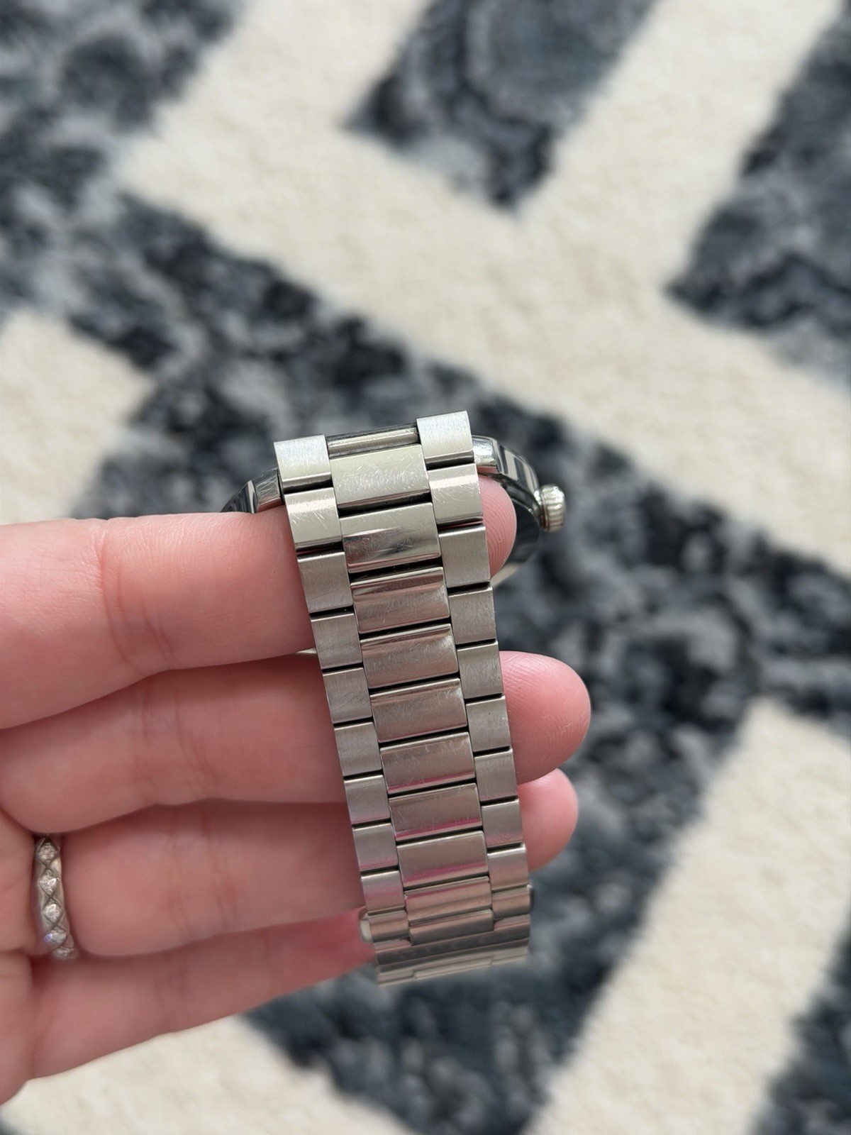 Gucci G-Timeless Bee Dial Swiss Quartz Watch Stainless Steel 38mm