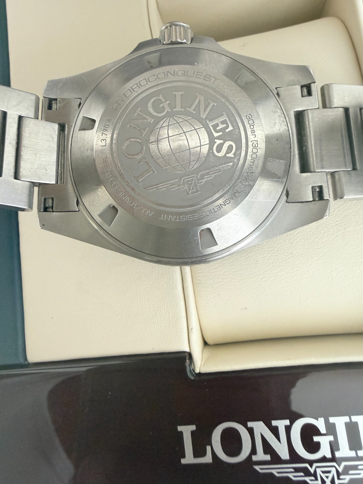 Longines HydroConquest Black Unisex Adults Watch – L3.790.4.56.6