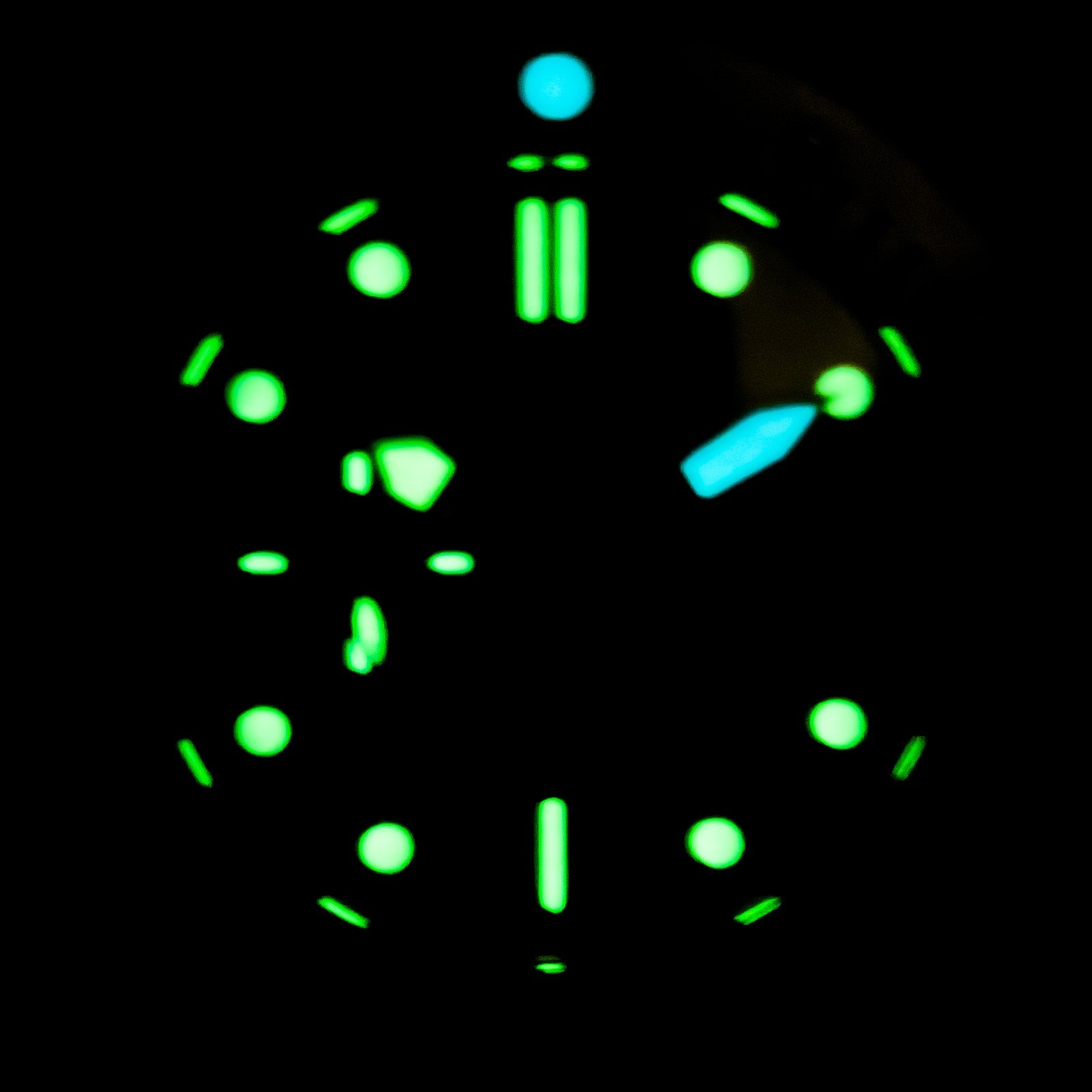 Panerai Luminor Submersible 1950 3 Days Automatic Men’s Black Watch – PAM01305