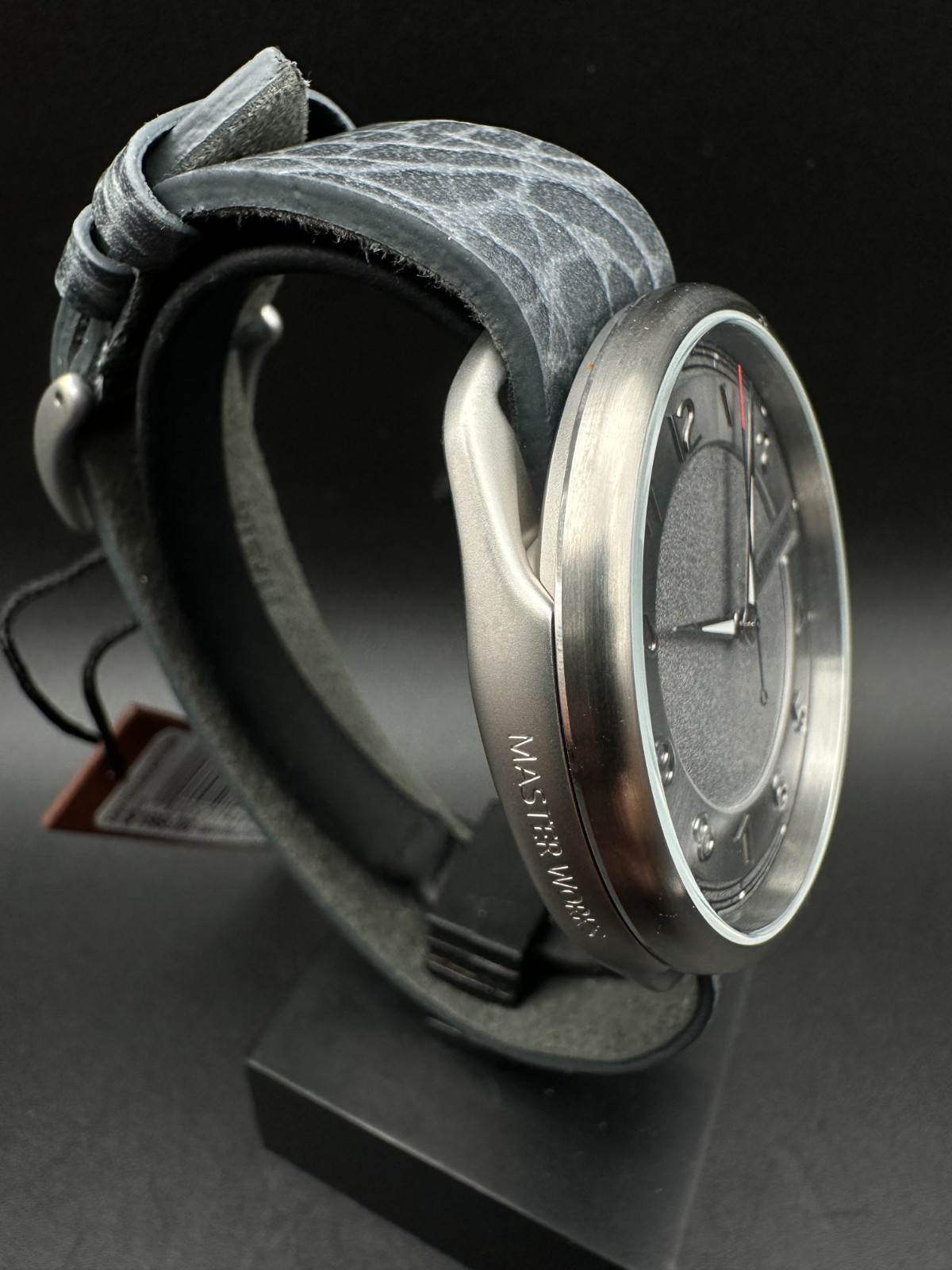Master Works Classic 43mm Japan Made Quartz Men’s Watch MW16SUEDGYG0