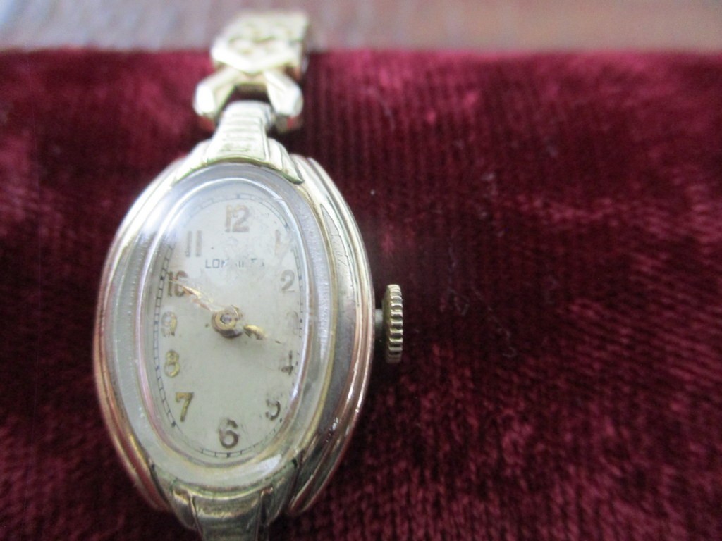 Vintage Longines Wittnauer 17 Jewel Ladies Watch 10K Gold Filled Swiss Runs