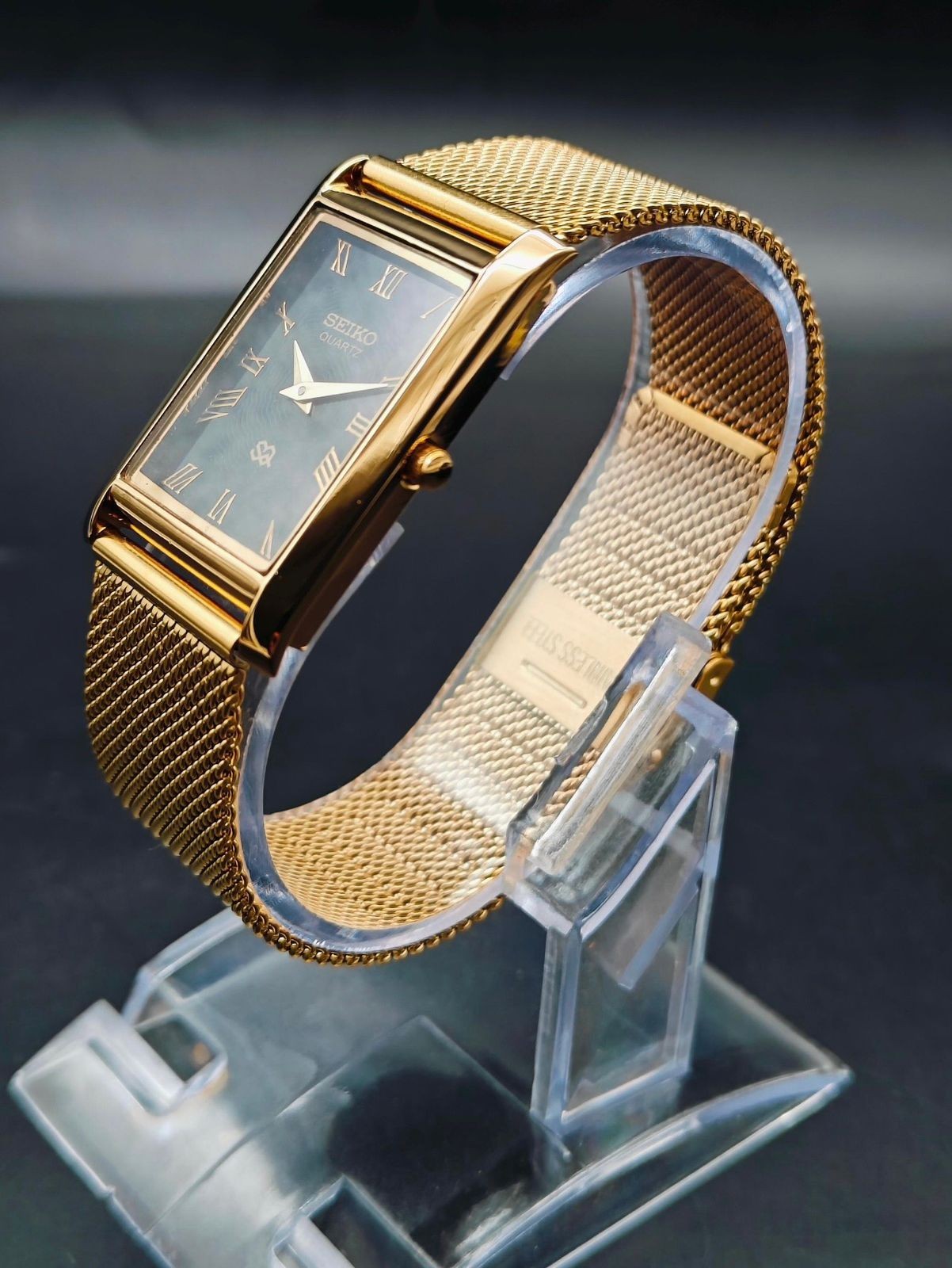 Rare Vintage Seiko Slim Quartz Men’s Wrist Watch