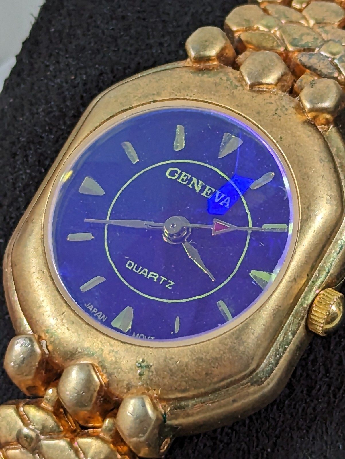 Geneva Blue Purple Dial Raised Prism Crystal Gold Tone Case Bracelet Band Watch