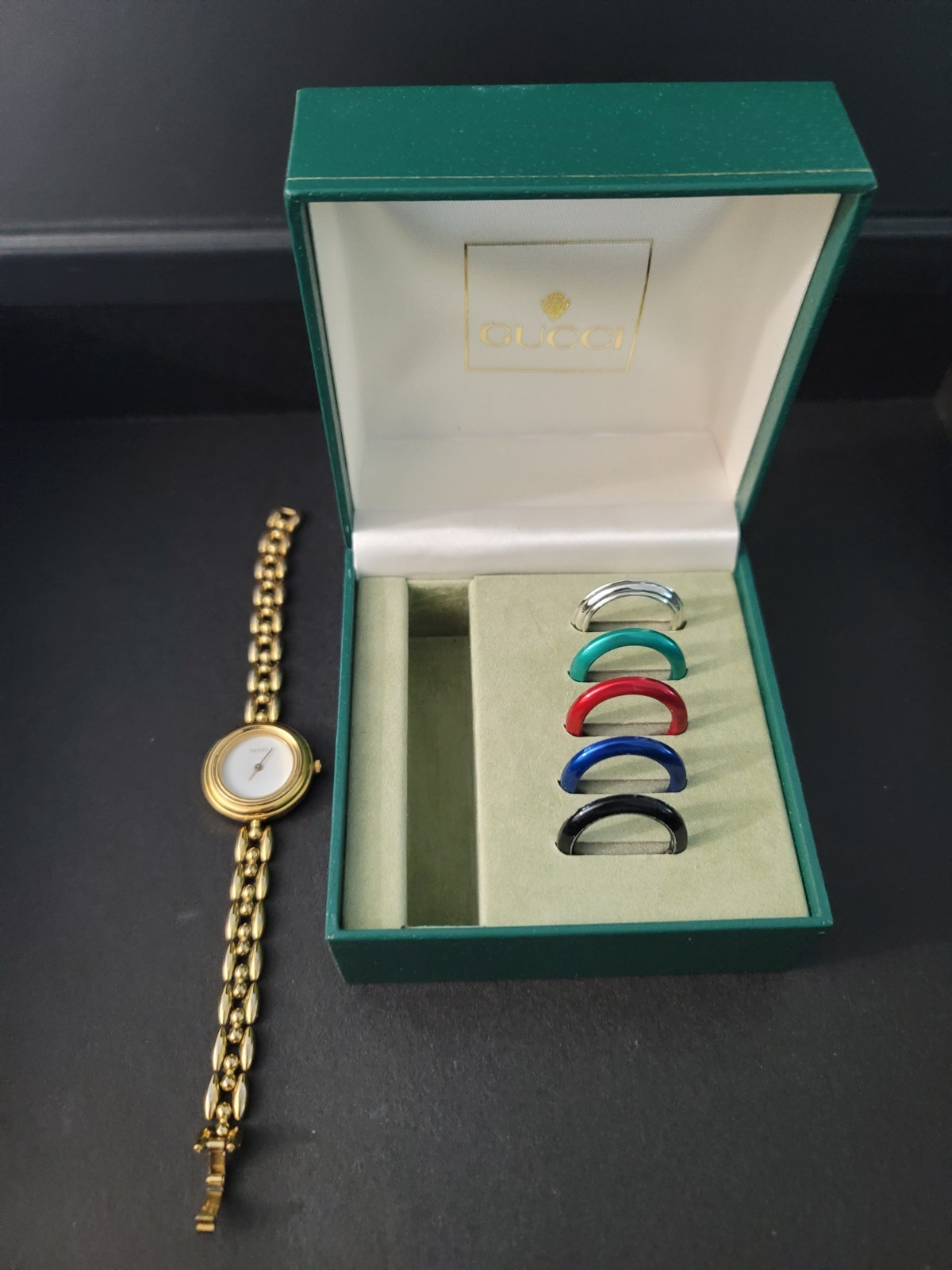 Vintage Gucci 11/12.2 Interchangeable Bezel Watch w/ 6 Swiss Made Bezels