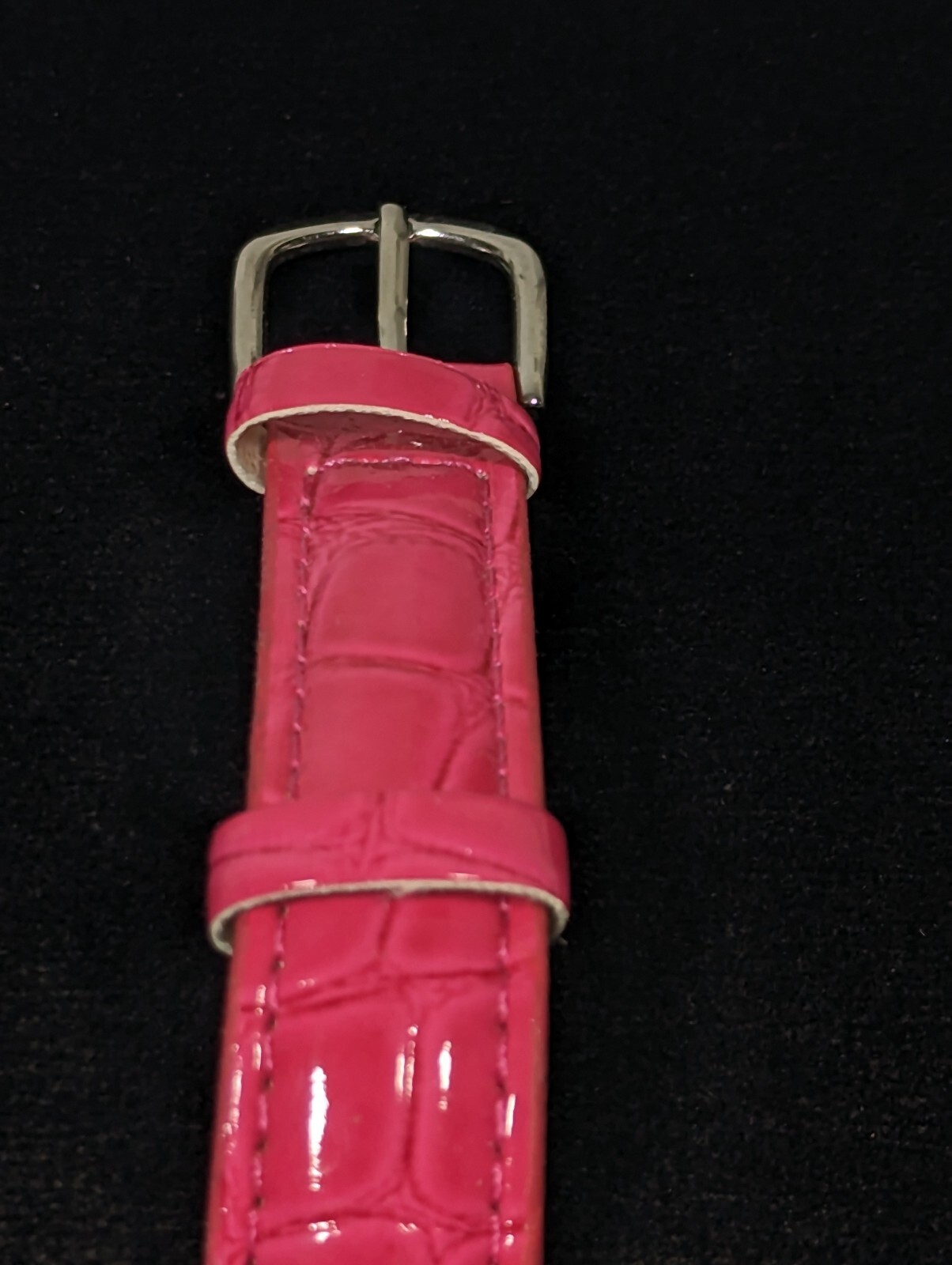Womans White Dial Pink Bezel Silver Tone Case Pink Faux Leather Band Watch 7.5in