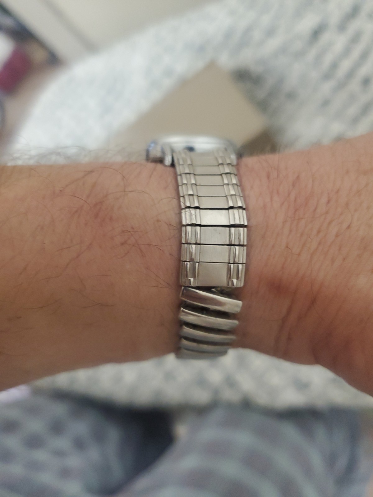 vintage womens timex wind up running well keeps time