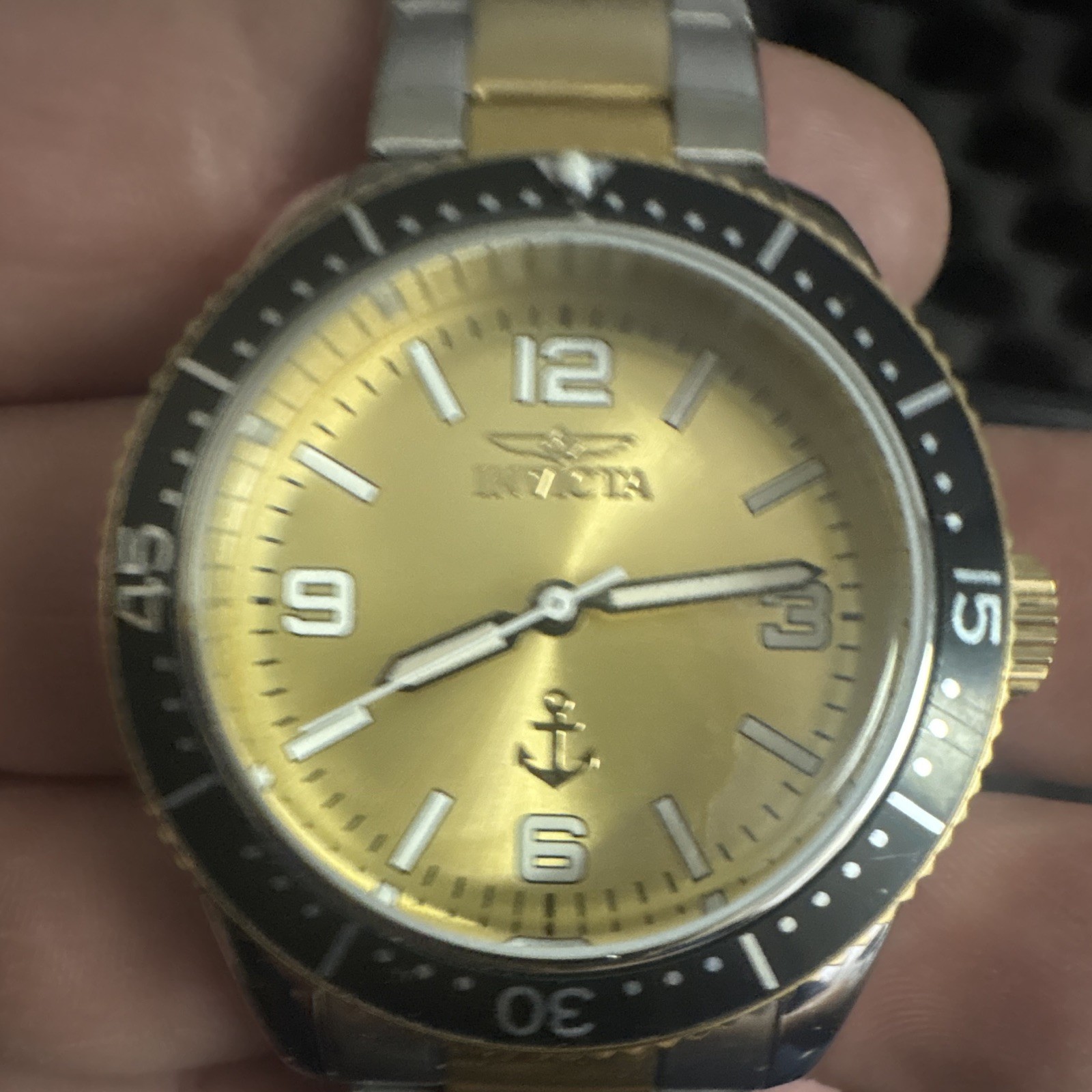 Invicta Ocean Voyage Men’s Quartz Diver 40mm Gold Dial Two-Tone 50m 5 ATM