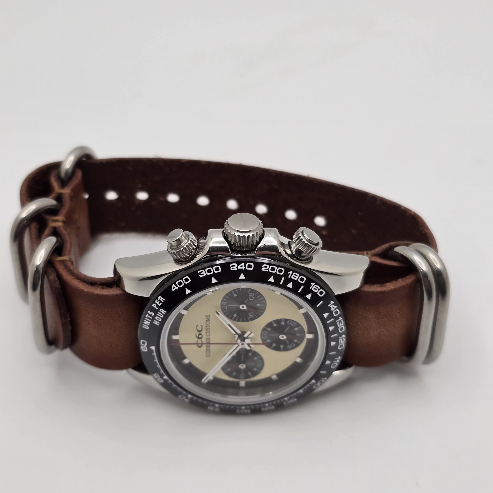 Custom-Built Mecha-Quartz Watch – 40mm “Vintage Newman-Style” Chronograph