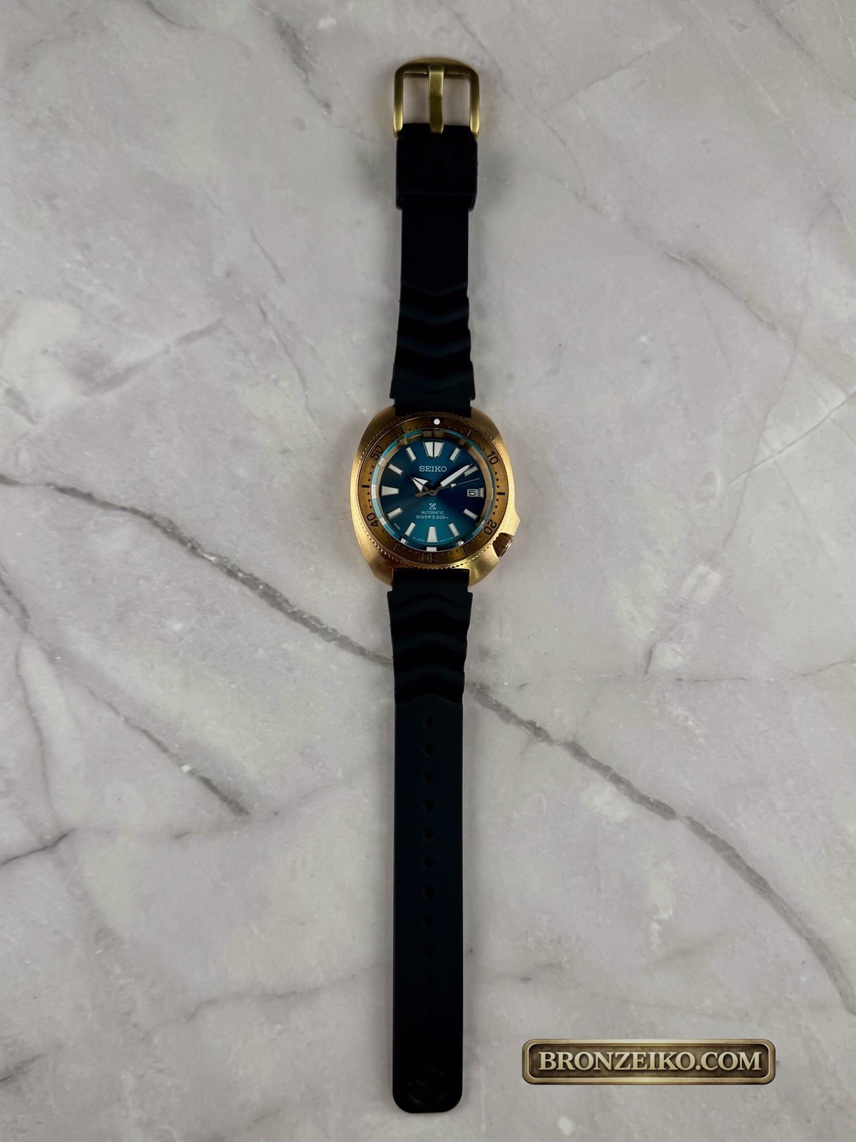 Bronze Turtle Automatic Dive Watch – Seiko NH35 Movement – navy blue lagoon