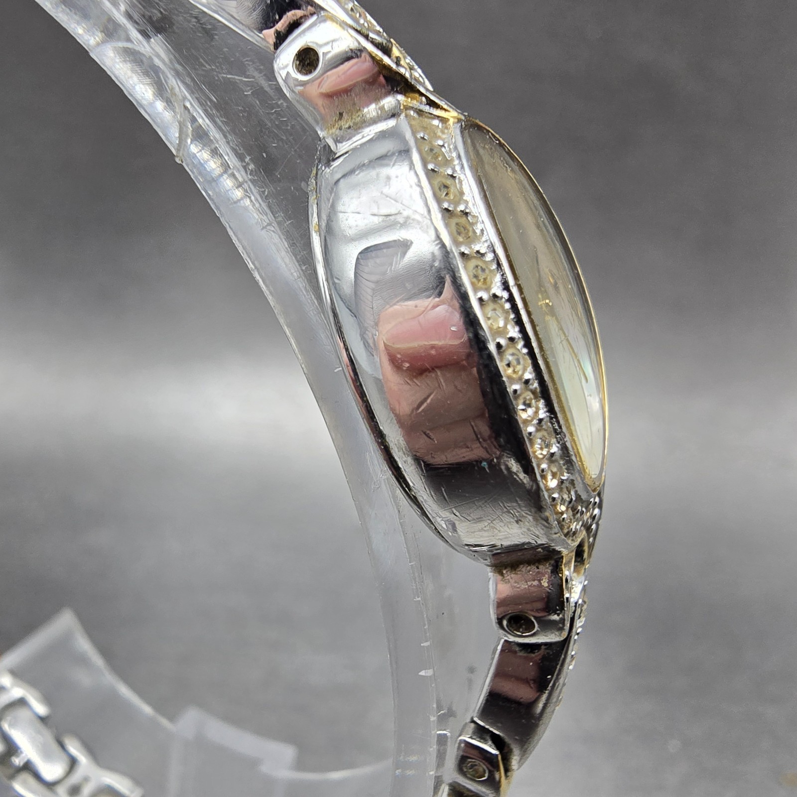 Bulova Watch Women 17mm MOP Dial Two Tone Oval 98L005 New Battery Crystals