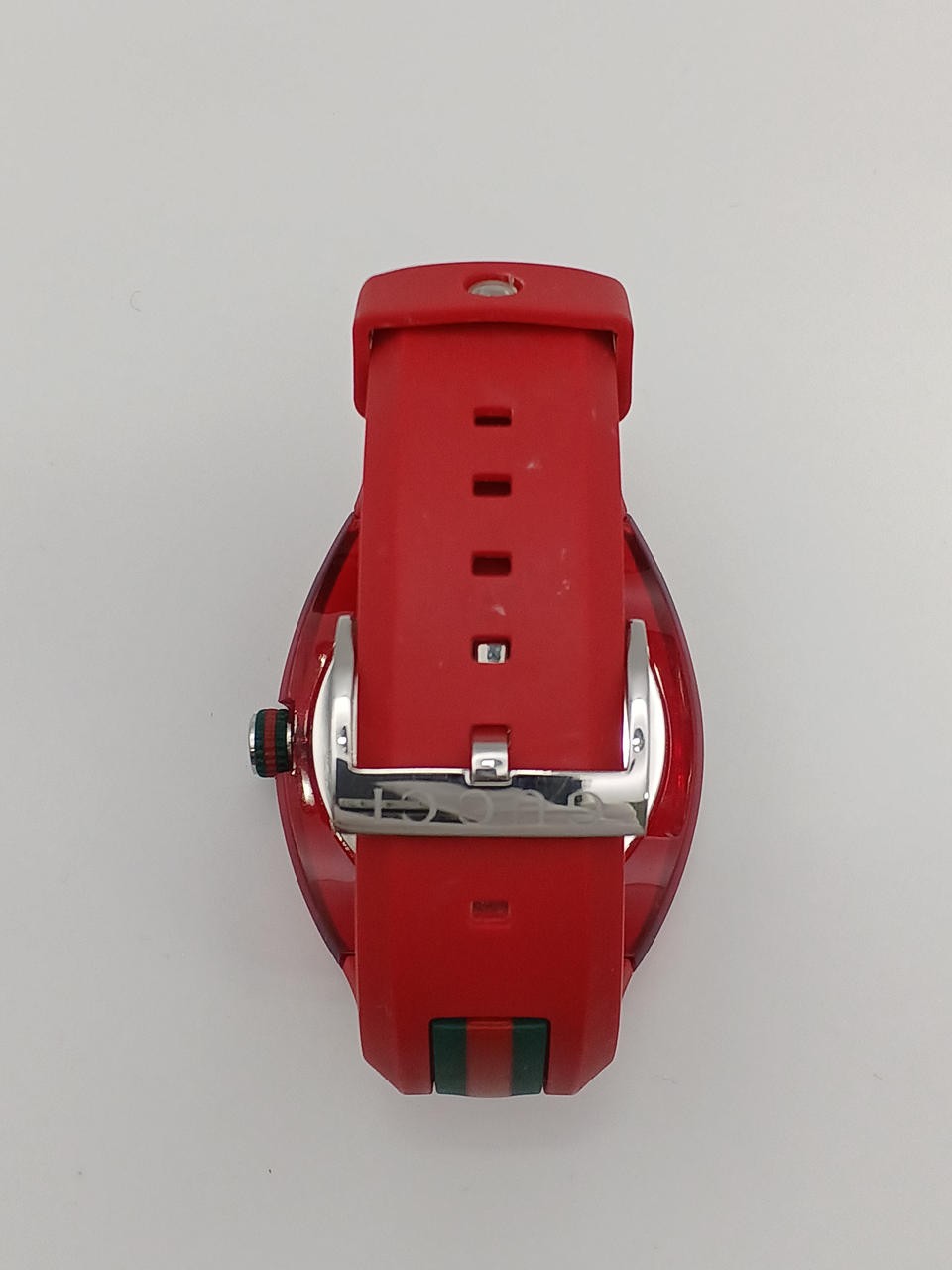 Quartz Analog Wristwatch Model Number YA137103 GUCCI