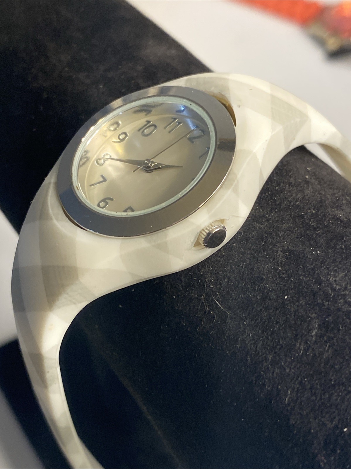 Unbranded Watch One Piece Band New Battery Silicon