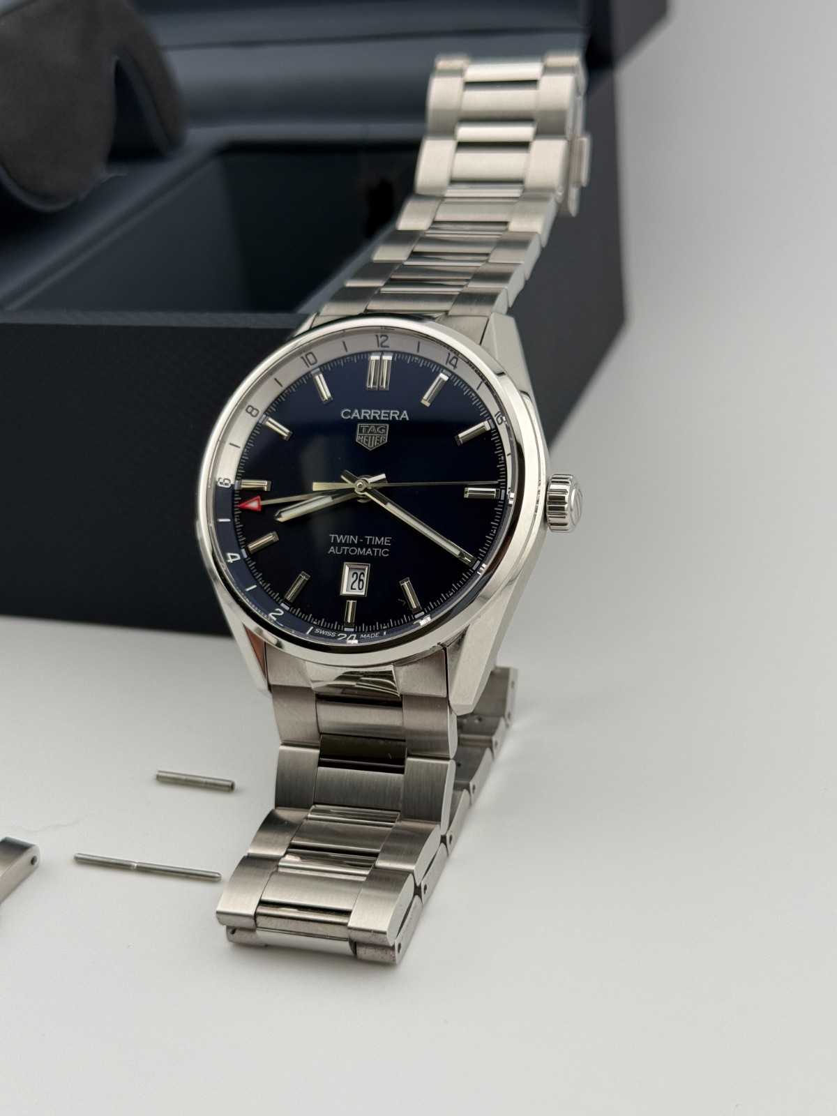 TAG Heuer Carrera Calibre 7 Twin Time Blue Sunray Dial Mens 41mm Watch