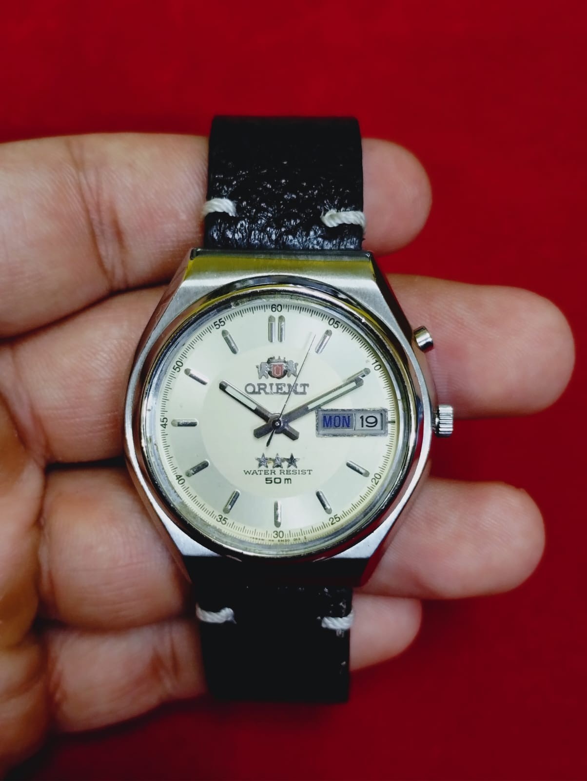 Vintage Orient original cream clean dial mens Japan working wrist watch.025