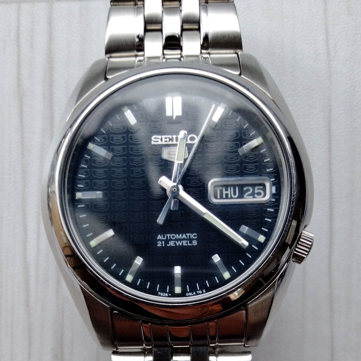 SEIKO 5 Automatic 7S26 01V0 Transparent Back 5 Logo Monogram (Patterned) Dial