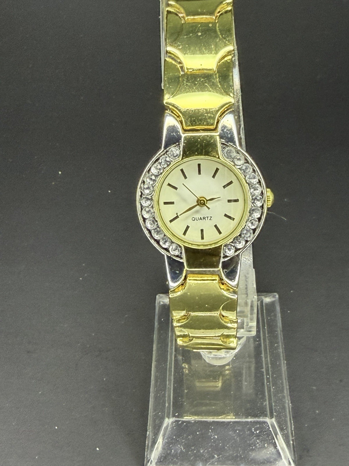 24mm Women Gold Case Crystal Bezel NEW BATTERY White Dial Gold Link Bracelet 915