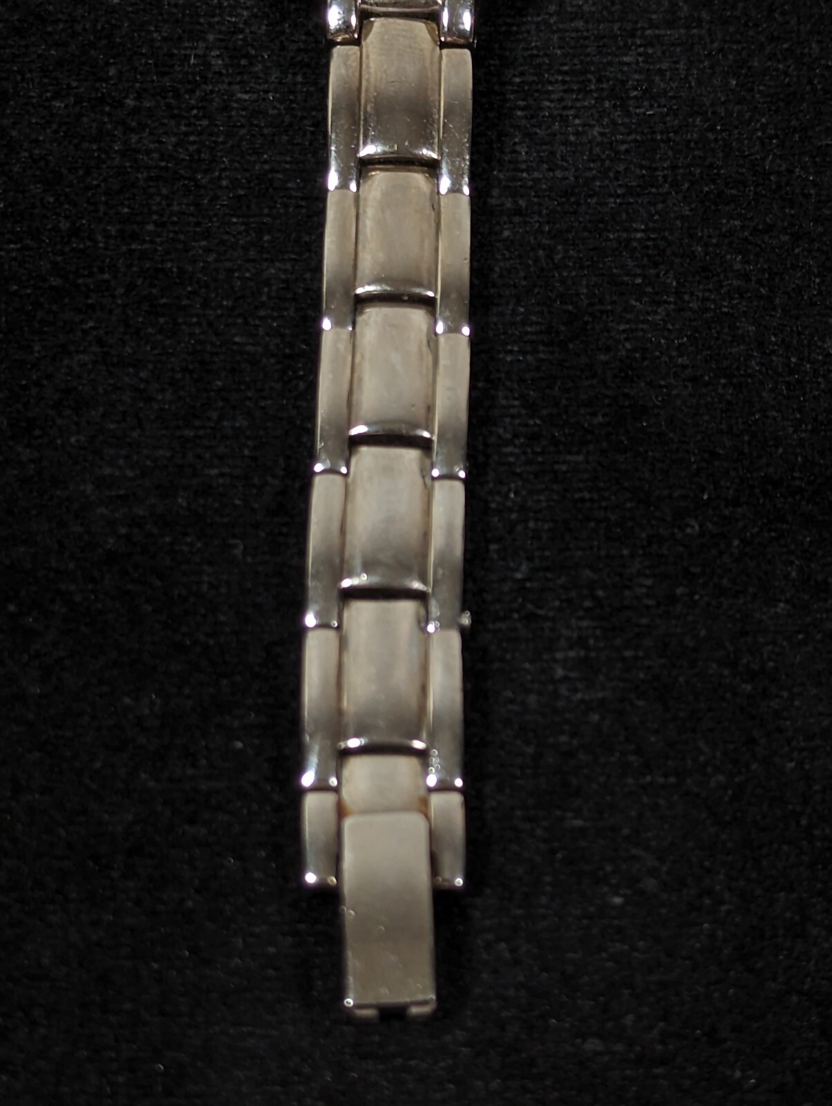 Anne Klein Black Dial Silver Tone Round Case Link Bracelet Band Watch 6.5 Inch