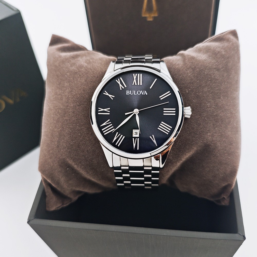 Bulova 96B261 Classic Gray Dial Silver-Tone Bracelet Men’s 40mm Quartz Watch