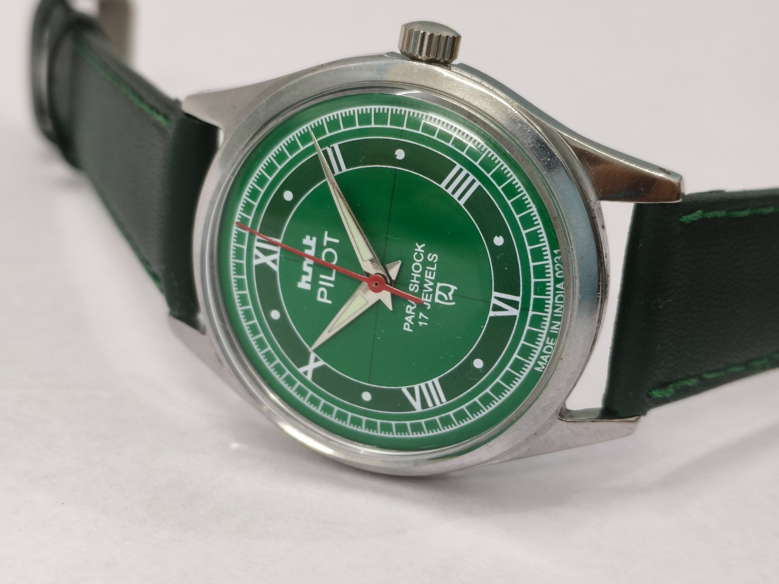 Vintage HMT Pilot Green 17 Jewels Mechanical Hand Winding Men’s Wrist Watch